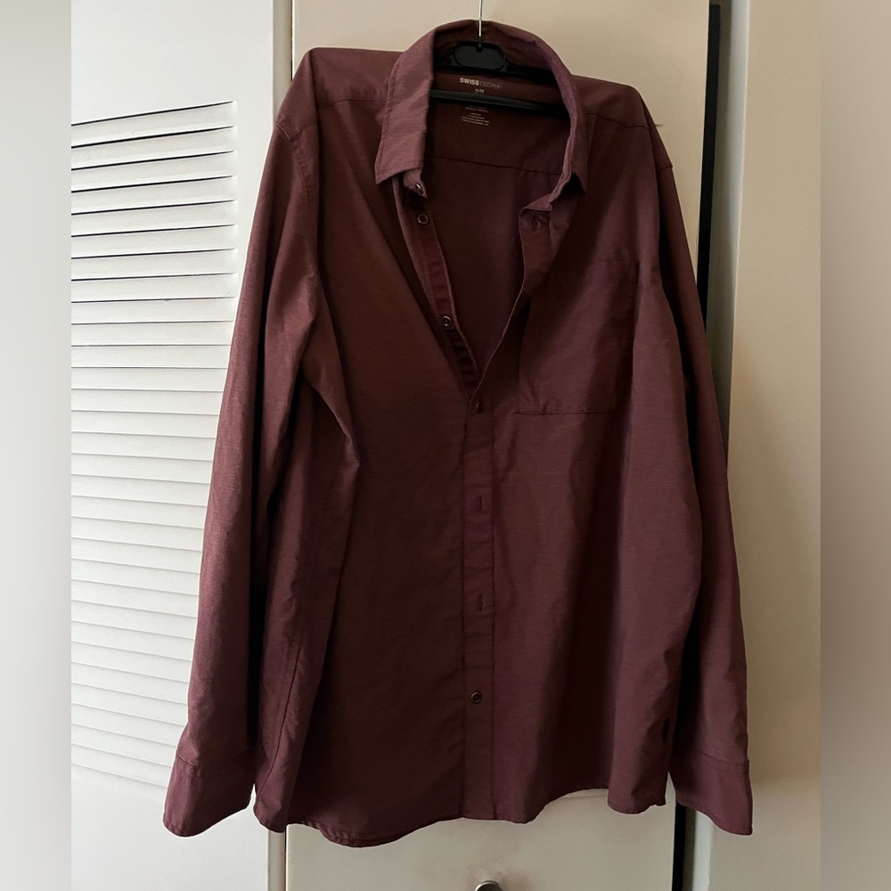 Men’s Swiss Tech Burgundy Button Down Shirt, Size XL